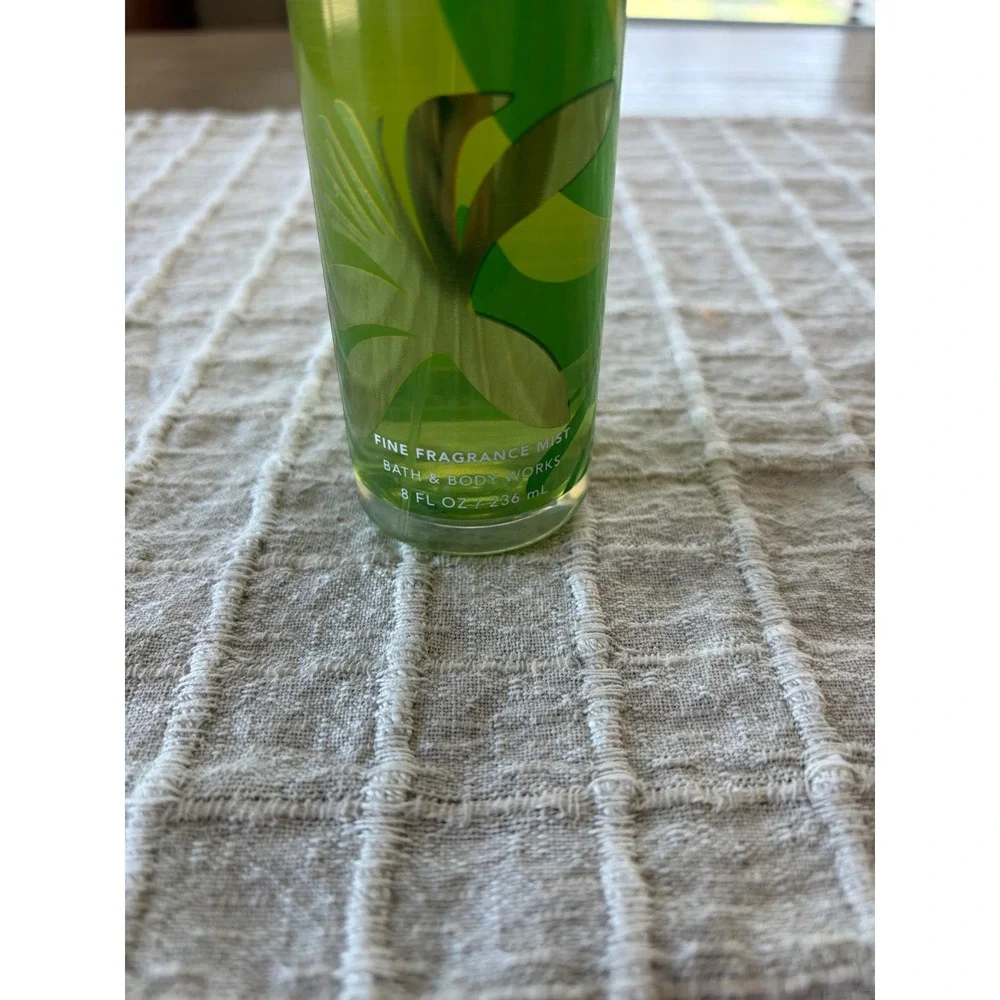 Bath & Body Works White Citrus discontinued, 8oz 85% full - Picture 2 of 3